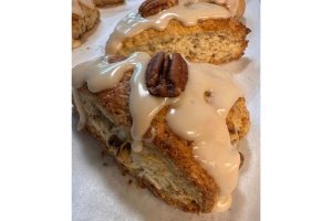 Sourdough Maple Pecan Scones (2 count)