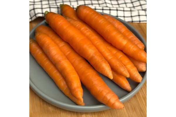 NW Nantes Table Carrots